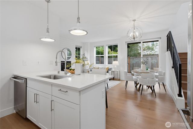 11505 112th Court NE, Kirkland, WA 98033