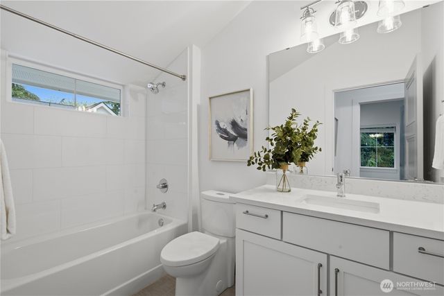 11505 112th Court NE, Kirkland, WA 98033