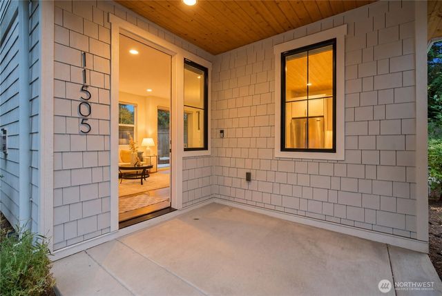 11505 112th Court NE, Kirkland, WA 98033