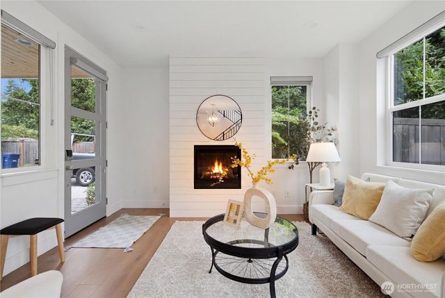 11505 112th Court NE, Kirkland, WA 98033