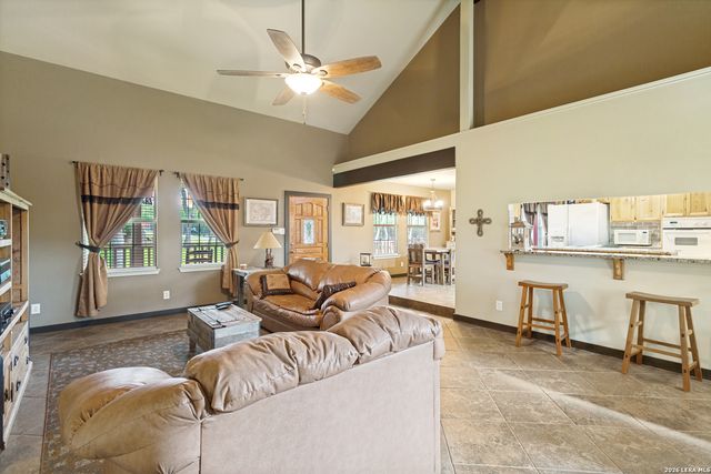 26371 Dull Knife Trl, San Antonio, TX 78255