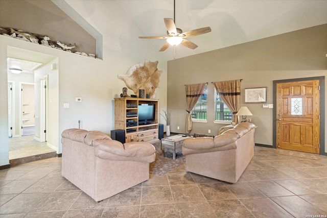 26371 Dull Knife Trl, San Antonio, TX 78255