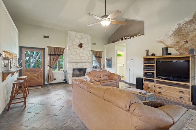 26371 Dull Knife Trl, San Antonio, TX 78255