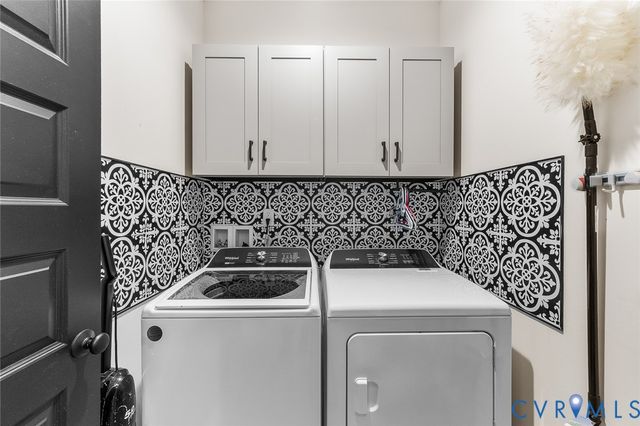 16819 Laurel Park Dr, Moseley, VA 23120