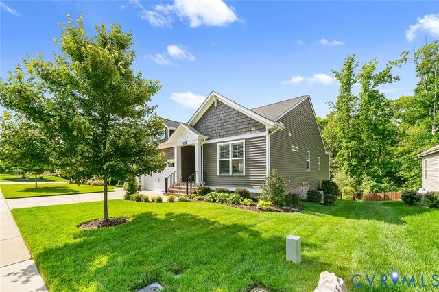 16819 Laurel Park Dr, Moseley, VA 23120