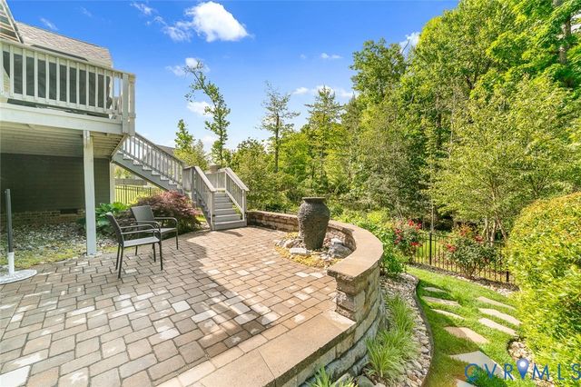 16819 Laurel Park Dr, Moseley, VA 23120