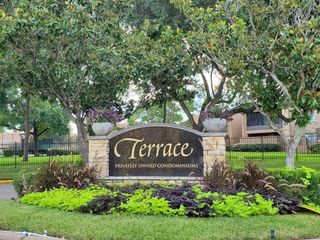 10555 Turtlewood Court 1006, Houston, TX 77072