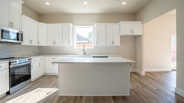 5426 Van Horn Drive, Granbury, TX 76048