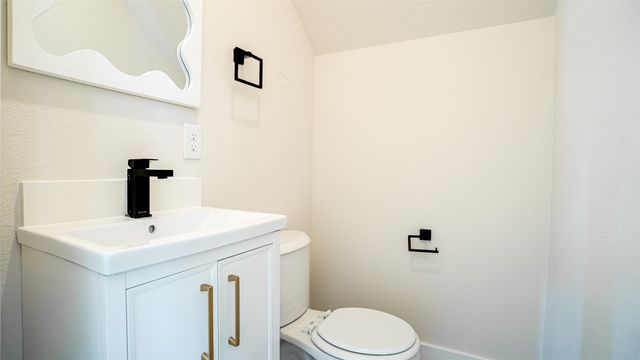 5426 Van Horn Drive, Granbury, TX 76048