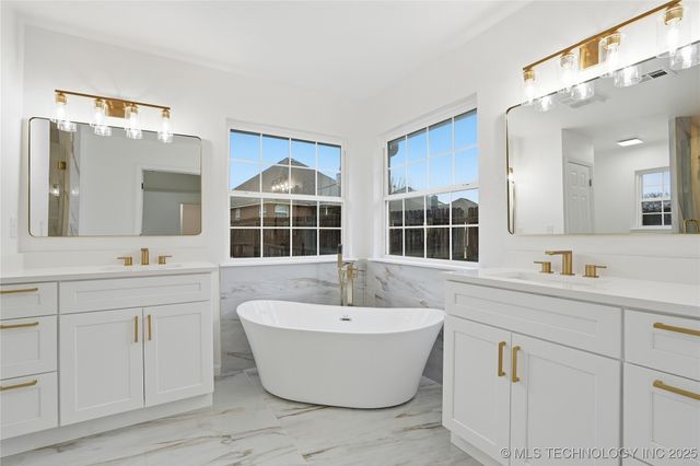 5012 S 195th East Court, Broken Arrow, OK 74014