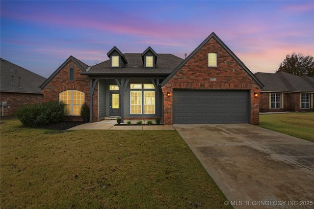 5012 S 195th East Court, Broken Arrow, OK 74014