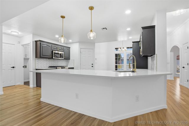 5012 S 195th East Court, Broken Arrow, OK 74014