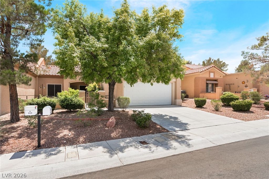 9333 Fresh Spring Drive, Las Vegas, NV 89134 — photo 3