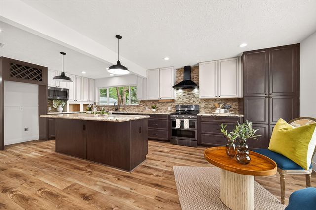 25915 Maplewood Drive, Spring, TX 77386