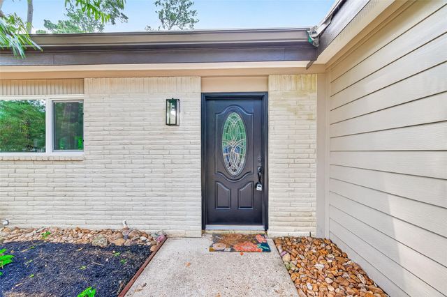 25915 Maplewood Drive, Spring, TX 77386