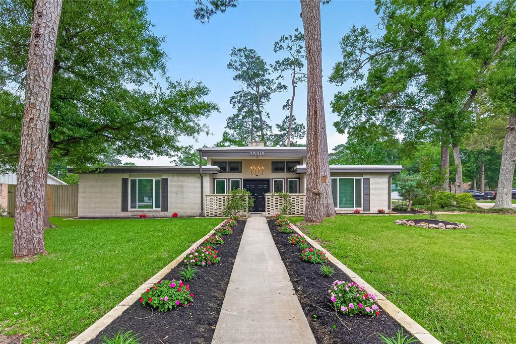 25915 Maplewood Drive, Spring, TX 77386