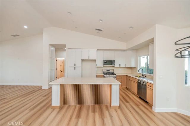 1114 Hollister, Pinon Hills, CA 92372