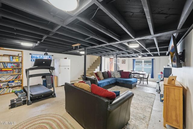 1004 North Barton Street, Johnson City, TN 37604
