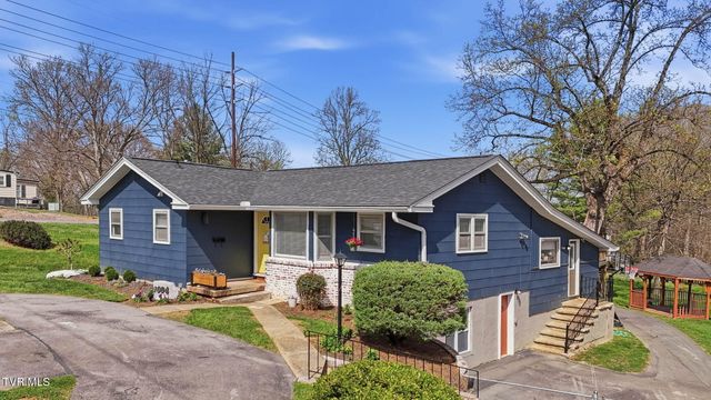 1004 North Barton Street, Johnson City, TN 37604