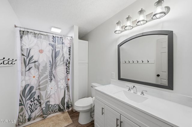 1004 North Barton Street, Johnson City, TN 37604