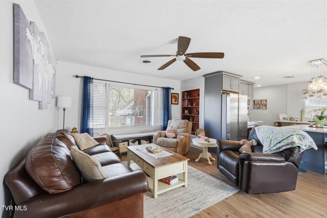 1004 North Barton Street, Johnson City, TN 37604