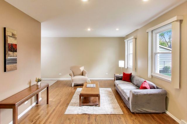 314 Anthony Road, Buffalo Grove, IL 60089