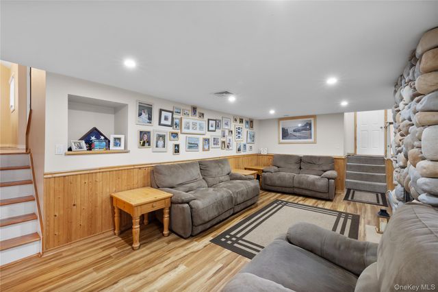 655 Hyman Avenue, Bay Shore, NY 11706