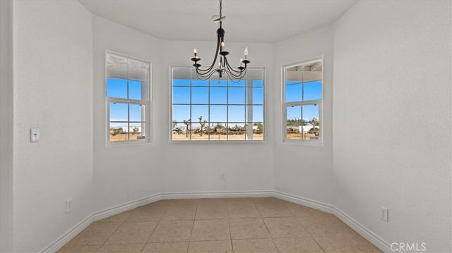 7536 Sunset Road, Phelan, CA 92371