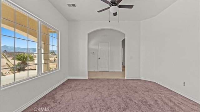 7536 Sunset Road, Phelan, CA 92371