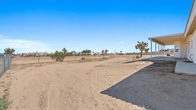 7536 Sunset Road, Phelan, CA 92371