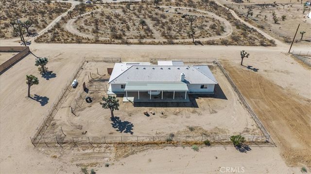 7536 Sunset Road, Phelan, CA 92371