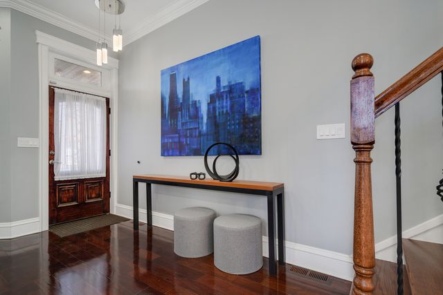 4234 S St Lawrence Avenue, Chicago, IL 60653