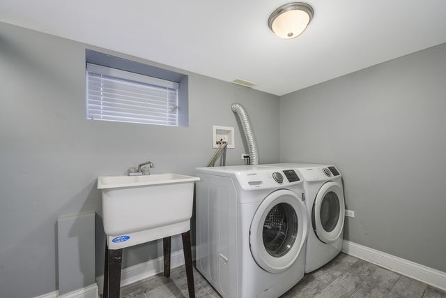 4234 S St Lawrence Avenue, Chicago, IL 60653