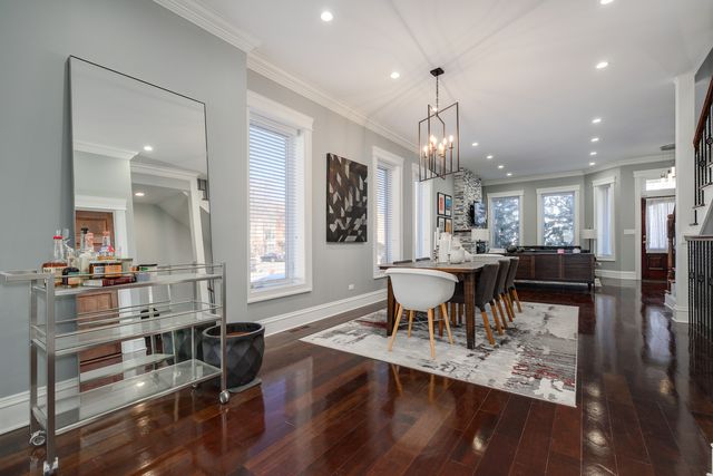 4234 S St Lawrence Avenue, Chicago, IL 60653