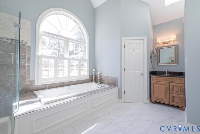 12121 Morestead Ct, Glen Allen, VA 23059