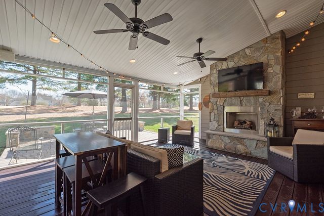 12121 Morestead Ct, Glen Allen, VA 23059