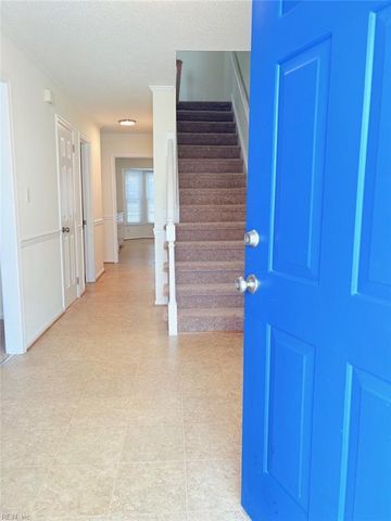 39 W Wainright DR, Poquoson, VA 23662