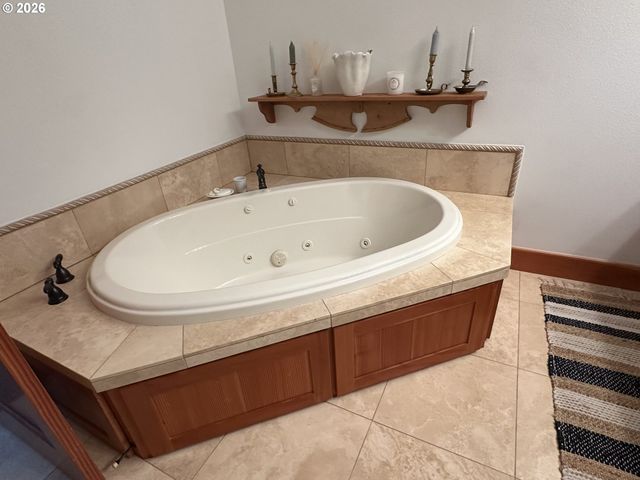 3912 SUNSET Blvd A202, Seaside, OR 97138