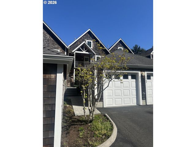 3912 SUNSET Blvd A202, Seaside, OR 97138