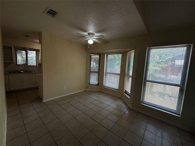 4801 Bergfield DR, Austin, TX 78744