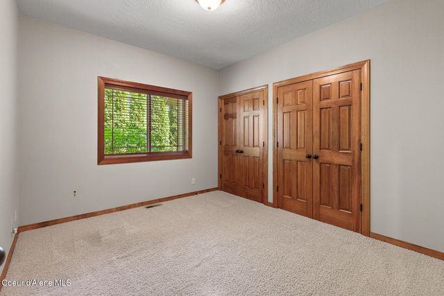 635 E Round Up Circle, Hayden, ID 83835