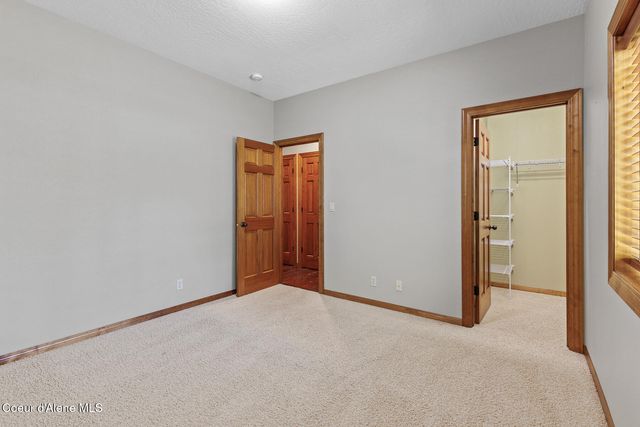 635 E Round Up Circle, Hayden, ID 83835
