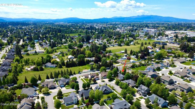 635 E Round Up Circle, Hayden, ID 83835