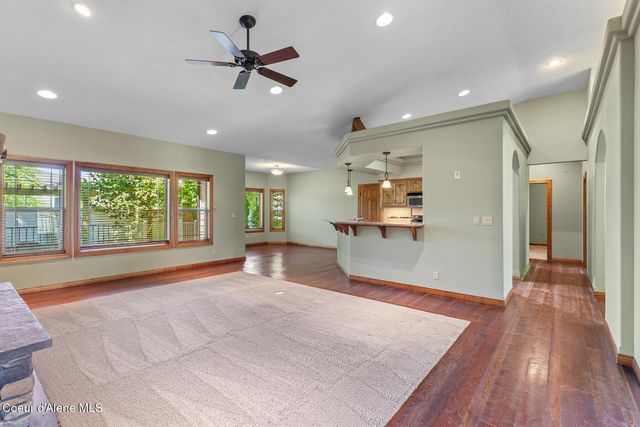 635 E Round Up Circle, Hayden, ID 83835