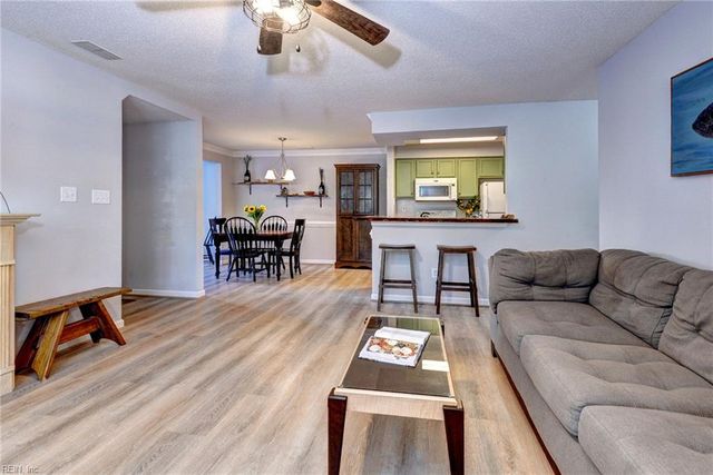 1301 Queens Xing XING, Williamsburg, VA 23185