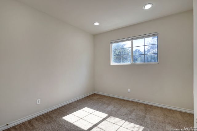 7823 Kingsbury Wood Unit 4, San Antonio, TX 78240