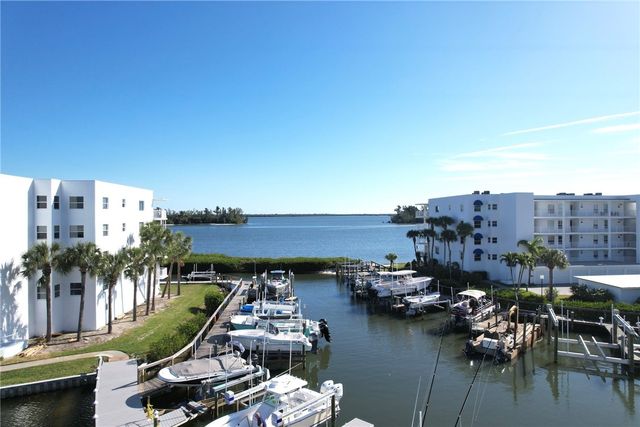 6045 River Run Drive 6045, Sebastian, FL 32958