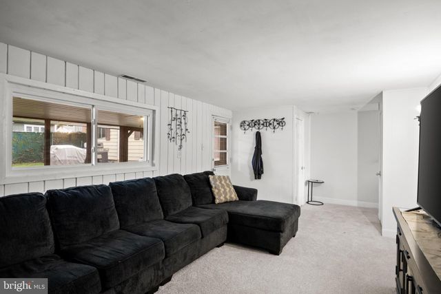 214 LINCOLN AVE, Edgewater Park Twp, NJ 08010