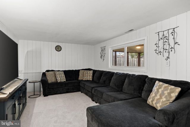214 LINCOLN AVE, Edgewater Park Twp, NJ 08010