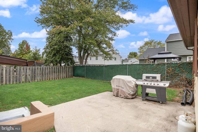 214 LINCOLN AVE, Edgewater Park Twp, NJ 08010